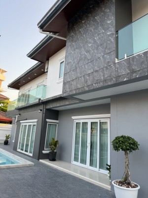 LuxuryPoolVillaPattaya-Sale ขายPoolVilla Pattaya บ้านเดี่ยวพัทยาPoolVilla for Sale with Private Pool