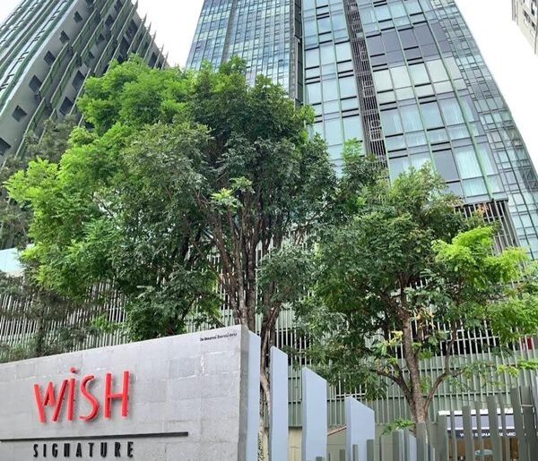 ขายคอนโดลิฟส่วนตัว Wish signature Condo 35 ตรม วิวใบหยก Lift ส่วนตัว โทร 081-733-8568